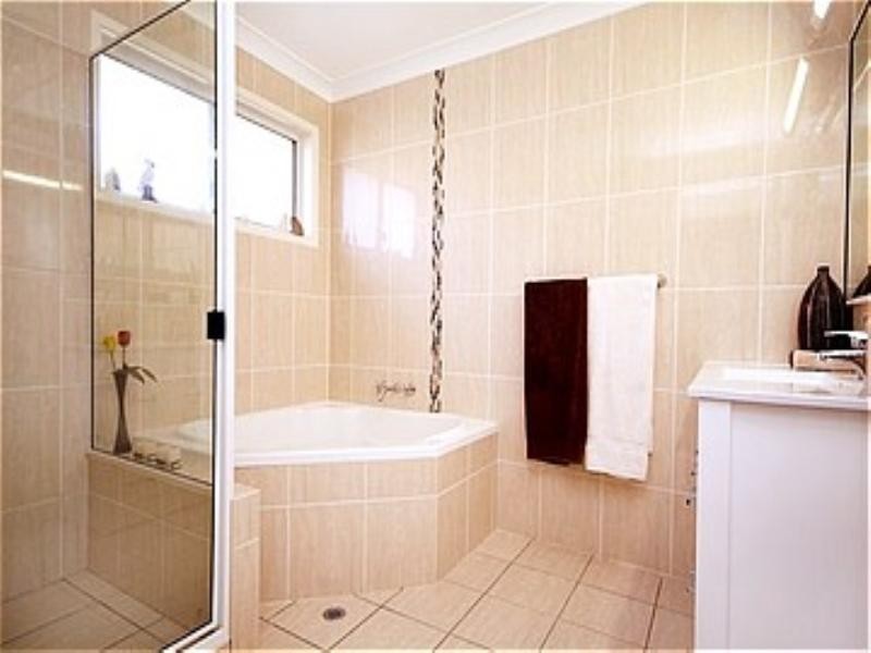 356 West Street, Kearneys Spring QLD 4350