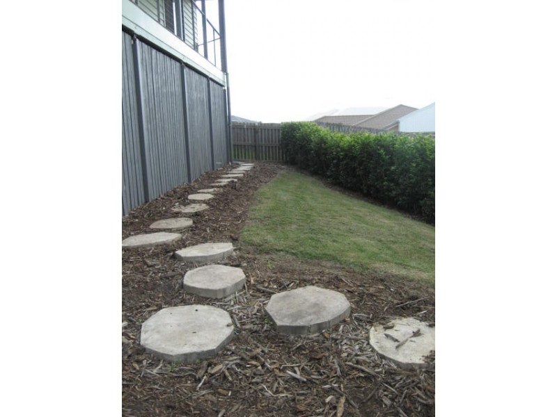 3 Dodson Street, Mount Kynoch QLD 4350