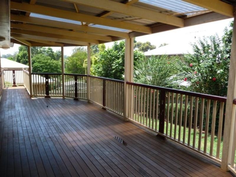 214 Ramsay Street, Middle Ridge QLD 4350