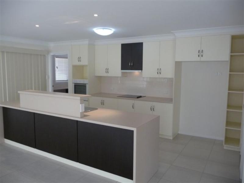 4 Leahy Drive, Kingsthorpe QLD 4400