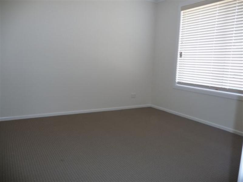 4 Leahy Drive, Kingsthorpe QLD 4400