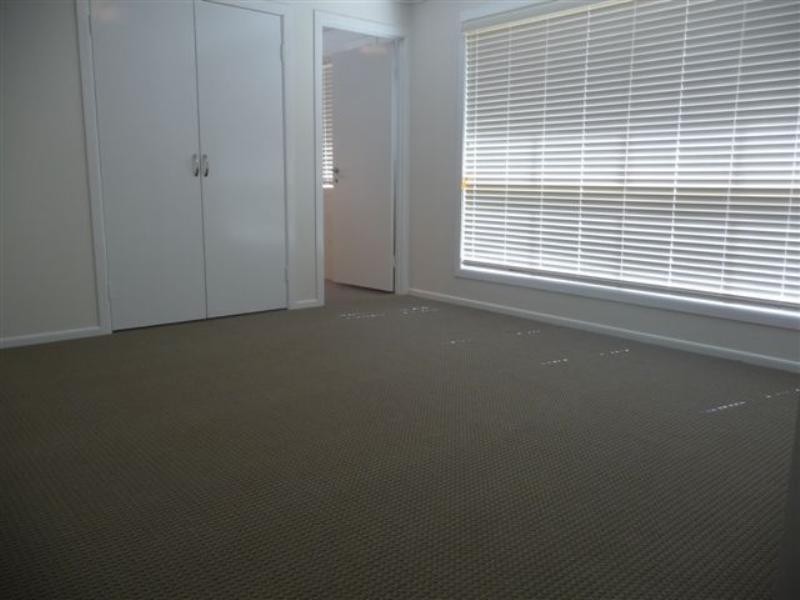 4 Leahy Drive, Kingsthorpe QLD 4400