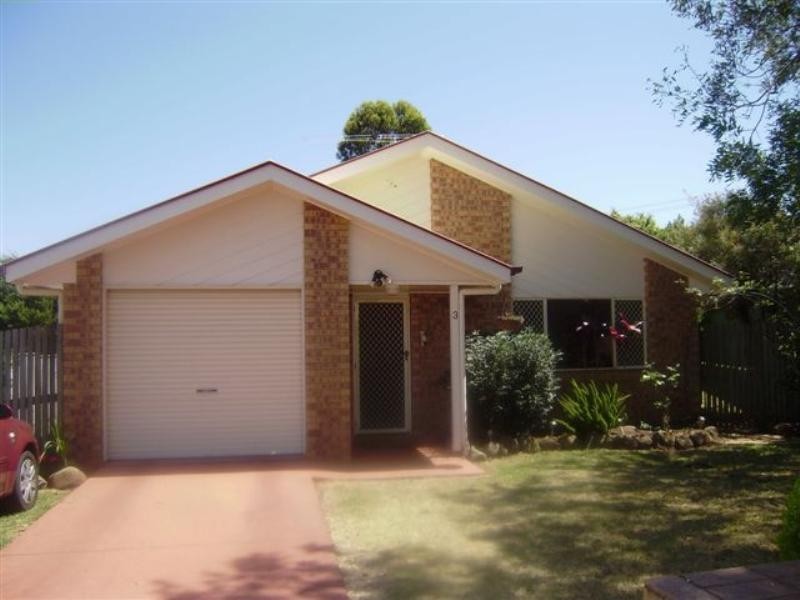 3 Blueberry Ash Court, Glenvale QLD 4350