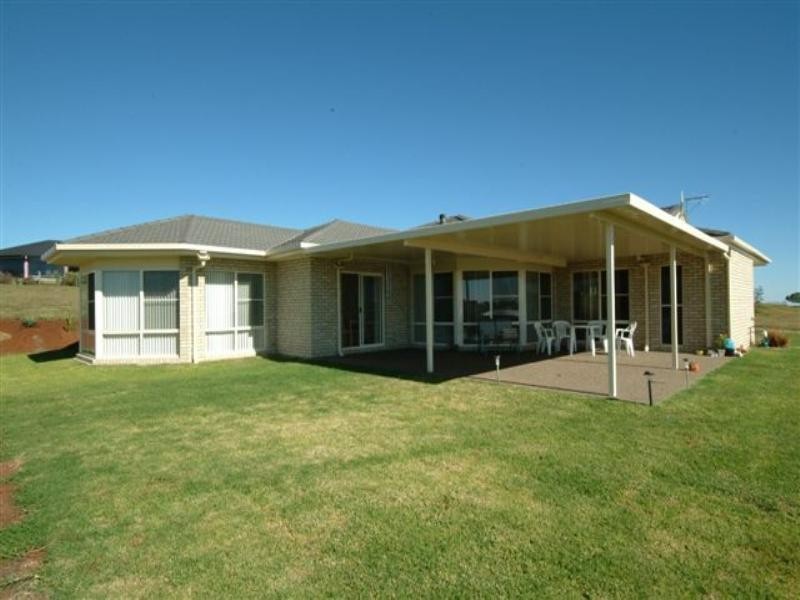 130 Harch Road, Highfields QLD 4352