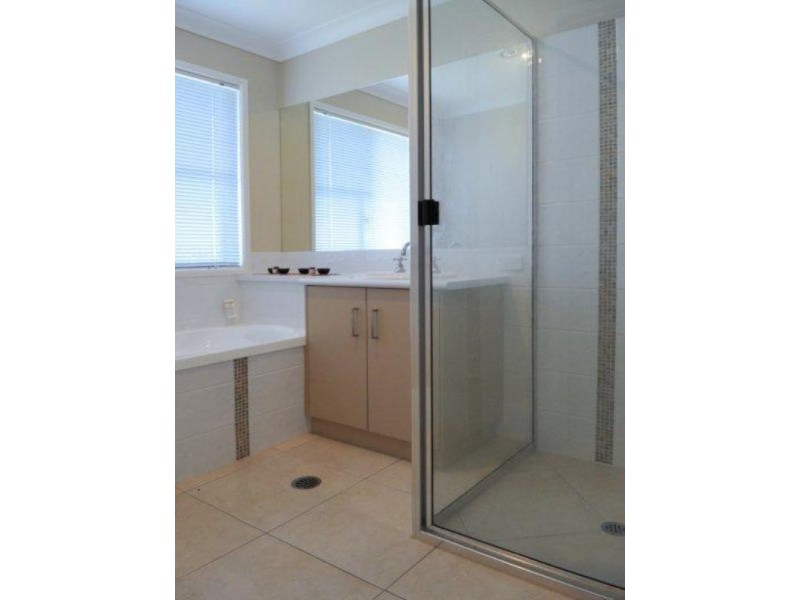 56 Shoesmith Road, Westbrook QLD 4350