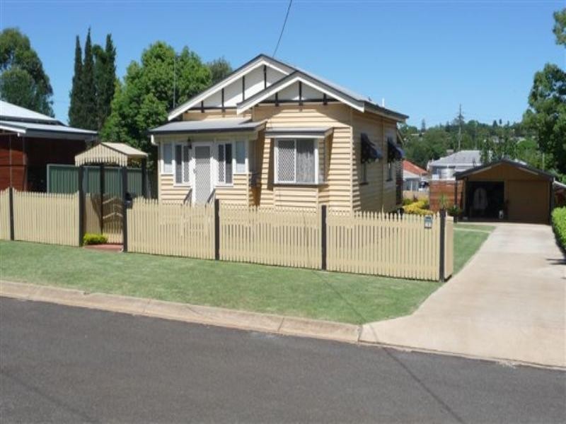 1 Allom Street, South Toowoomba QLD 4350