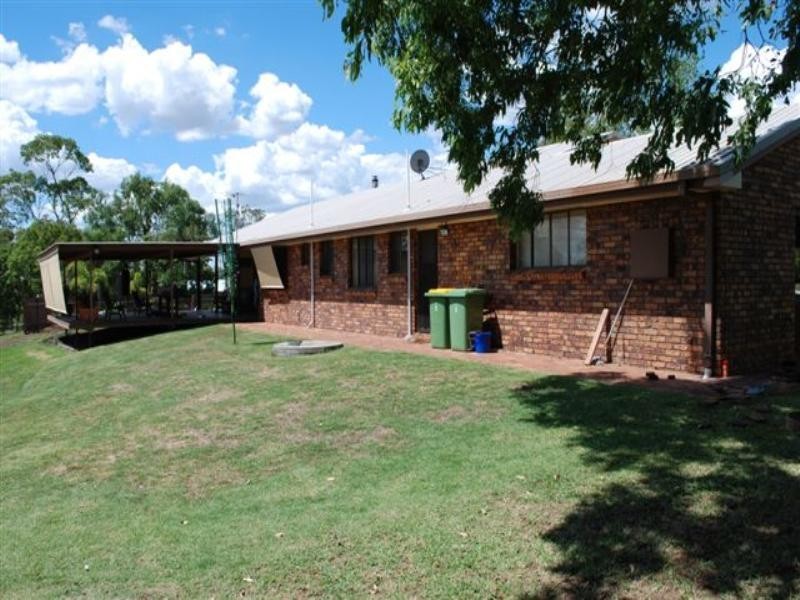 11 Hendy Street, Cranley QLD 4350