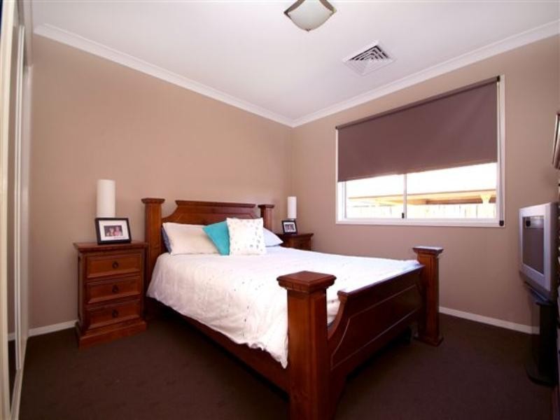 20 Beardsworth Court, Middle Ridge QLD 4350