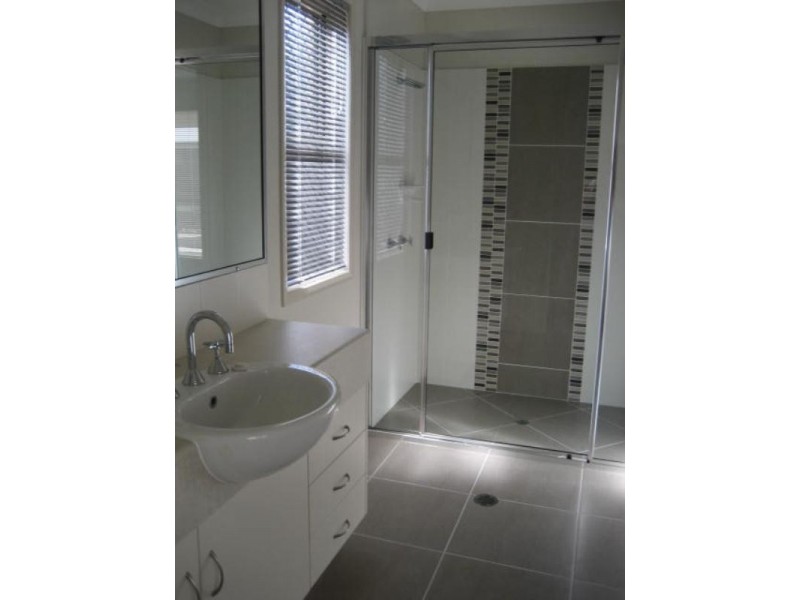 18 Balonne Drive, Glenvale QLD 4350