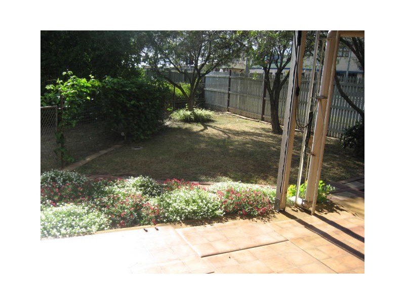 1/85 Hill Street, Newtown QLD 4350