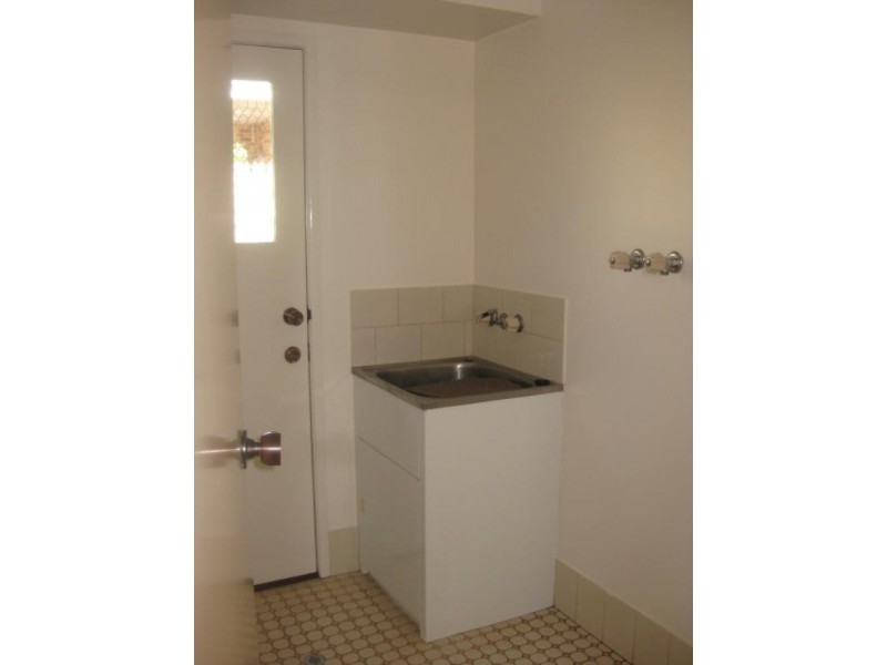 2 Donna Court, Kearneys Spring QLD 4350