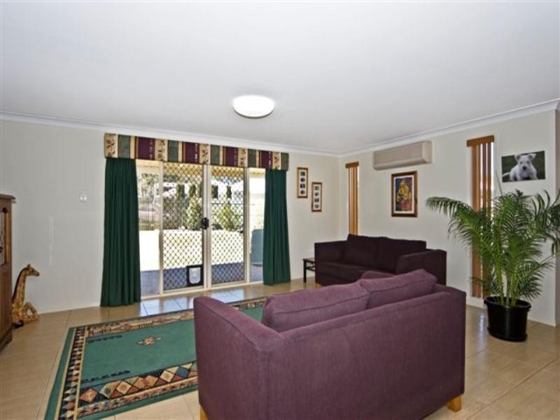 30 Banksdale Drive, Middle Ridge QLD 4350