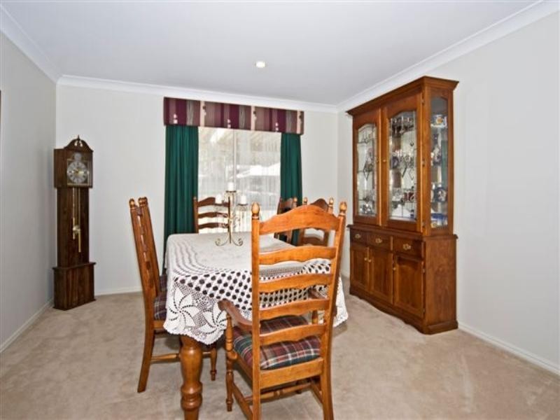 30 Banksdale Drive, Middle Ridge QLD 4350