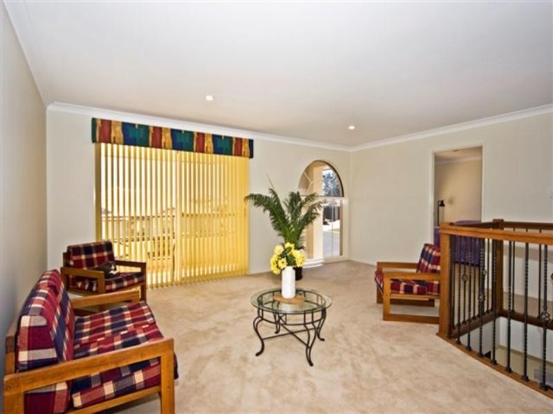 30 Banksdale Drive, Middle Ridge QLD 4350