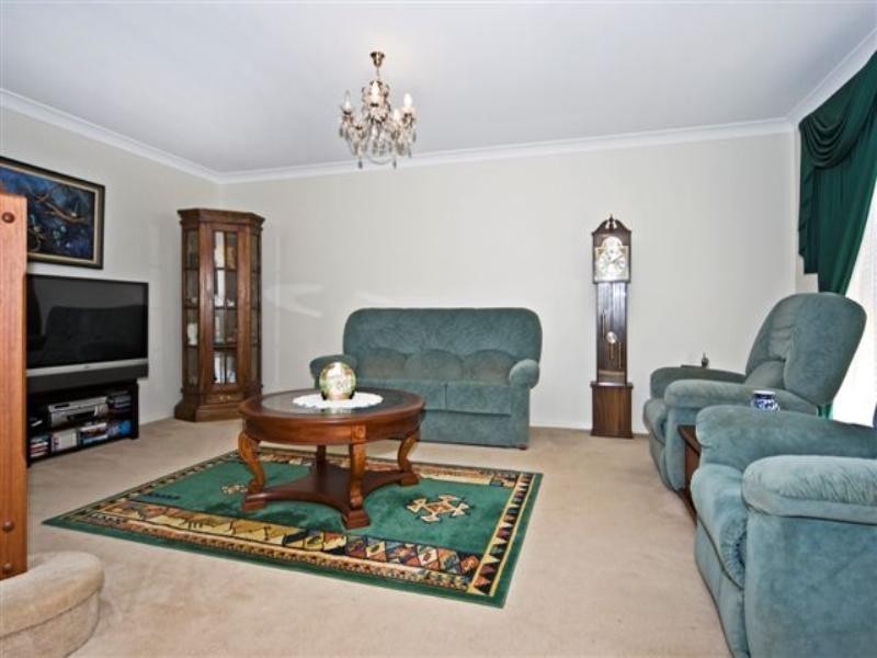 30 Banksdale Drive, Middle Ridge QLD 4350