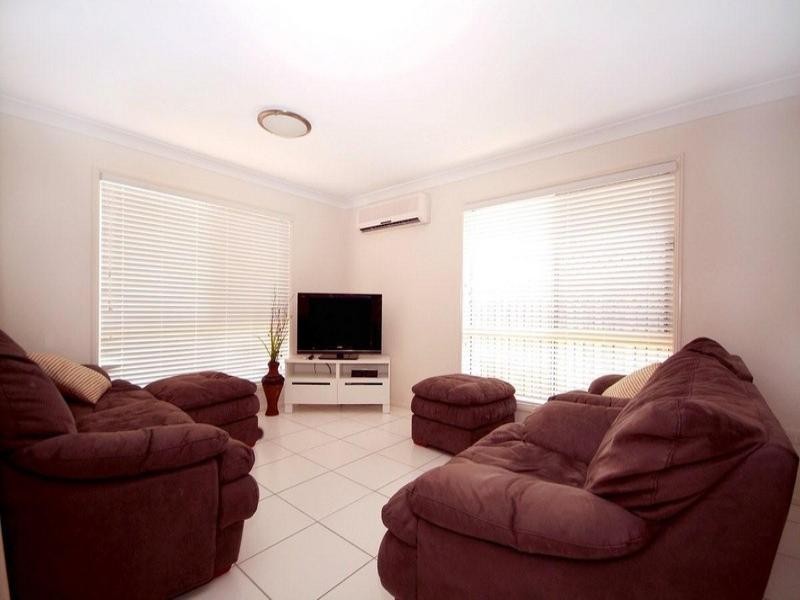Unit 1/244 Mackenzie Street, Rangeville QLD 4350