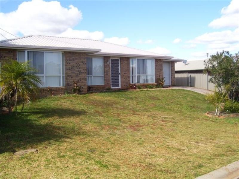 16 Blueberry Ash Court, Glenvale QLD 4350