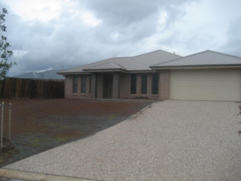 4 Bronzewing Drive, Highfields QLD 4352