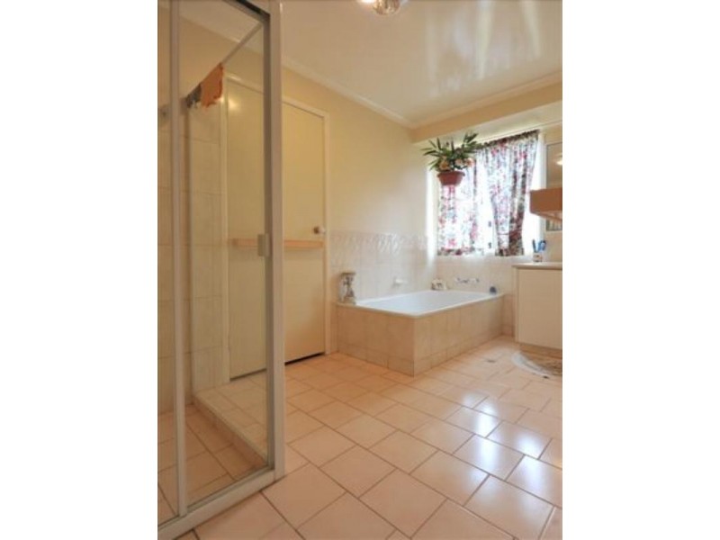 384 Boundary Street, Wilsonton QLD 4350