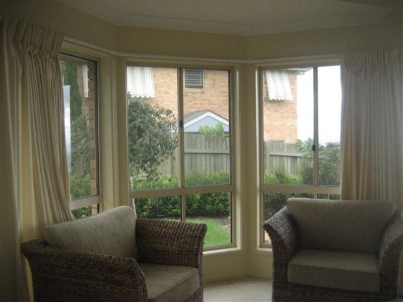 1/25 Warana Avenue, Mount Lofty QLD 4350