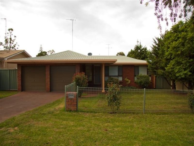 34 Kingsford Smith, Wilsonton QLD 4350