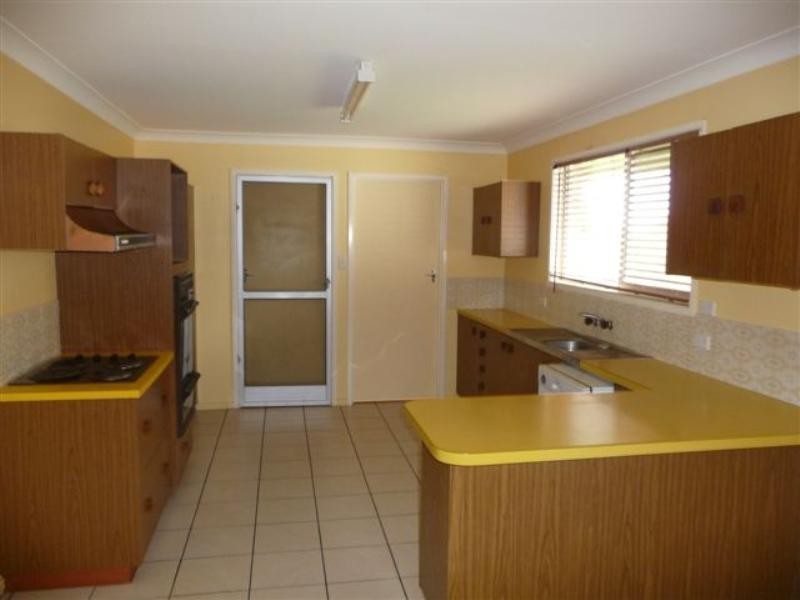 27 Hazel Street, Centenary Heights QLD 4350