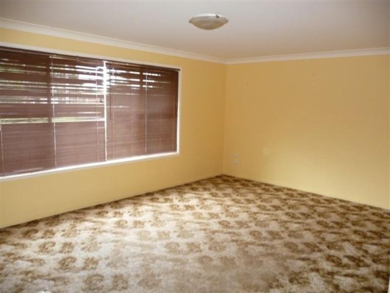 27 Hazel Street, Centenary Heights QLD 4350