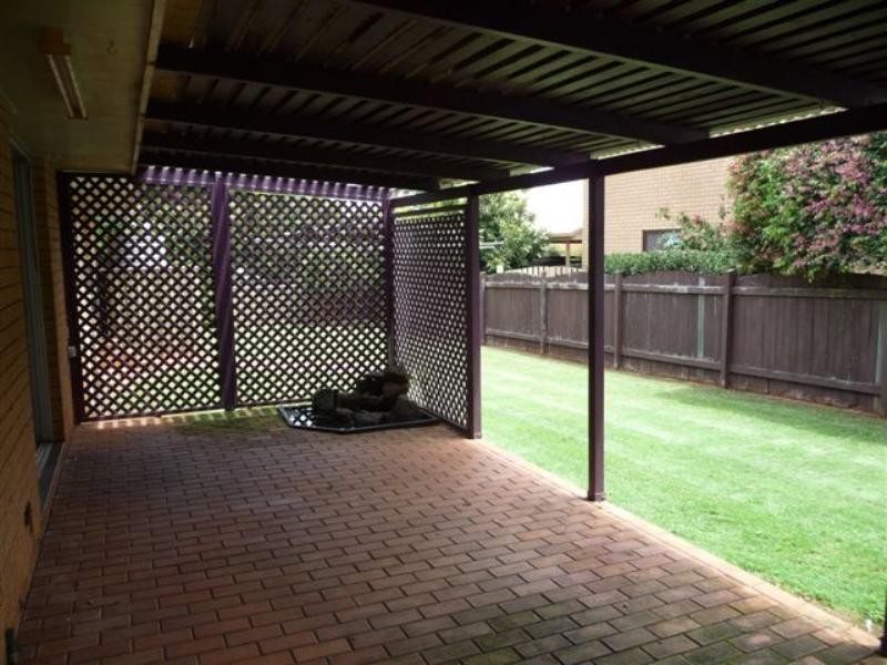 27 Hazel Street, Centenary Heights QLD 4350