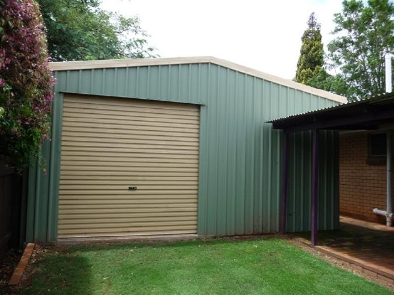 27 Hazel Street, Centenary Heights QLD 4350