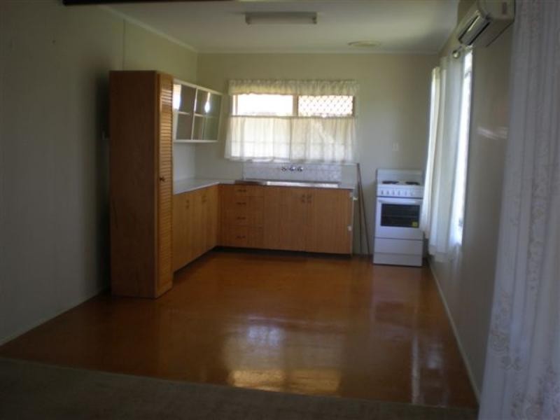 2/11 Rivett Street, South Toowoomba QLD 4350