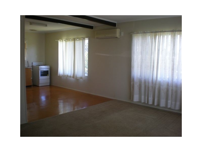 2/11 Rivett Street, South Toowoomba QLD 4350