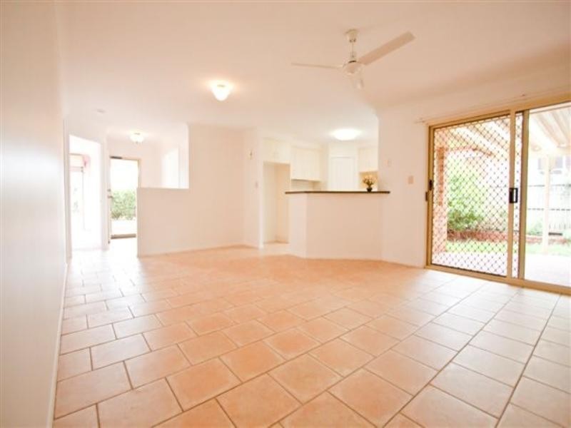144 Spring Street, Middle Ridge QLD 4350