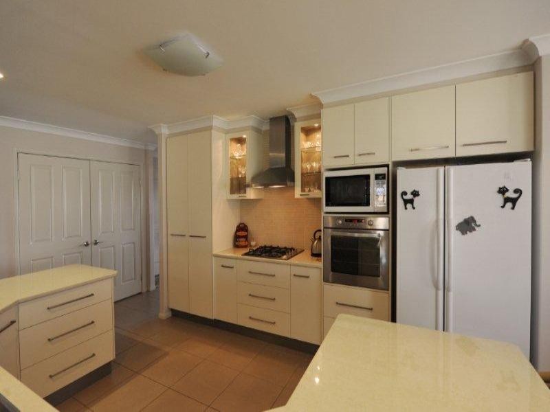 1 Schaefer Court, Westbrook QLD 4350