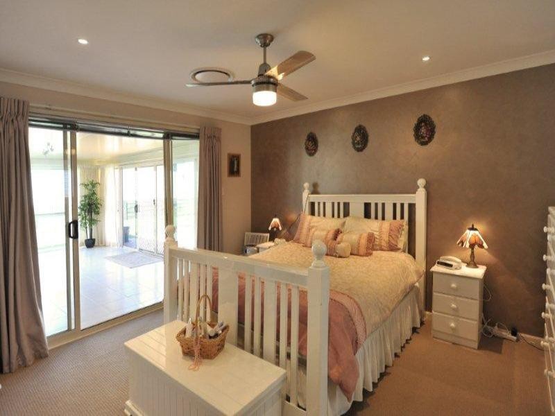 1 Schaefer Court, Westbrook QLD 4350