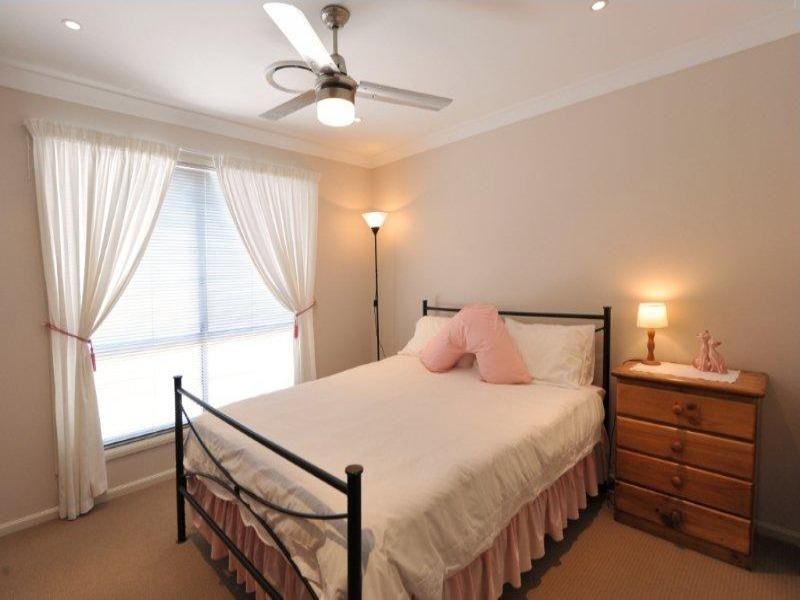 1 Schaefer Court, Westbrook QLD 4350