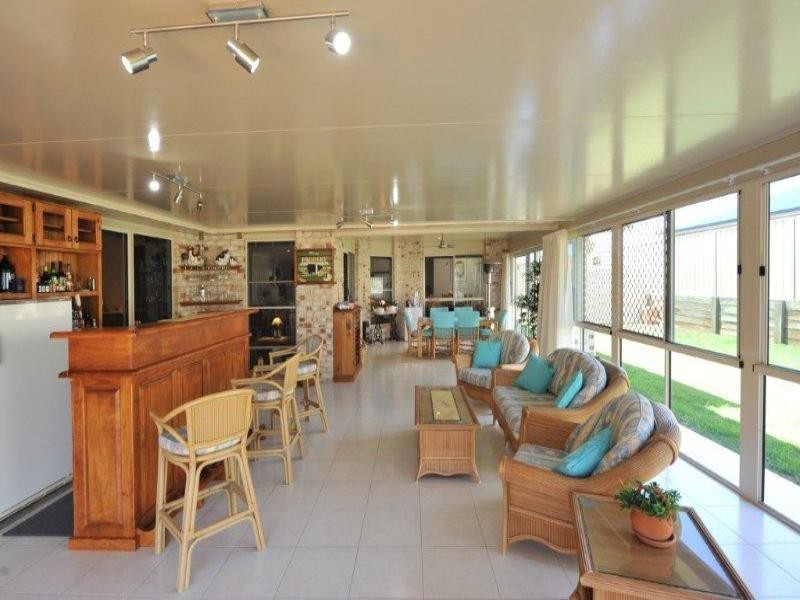 1 Schaefer Court, Westbrook QLD 4350