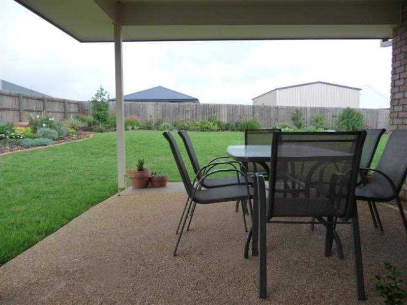 69 Polzin Road, Highfields QLD 4352