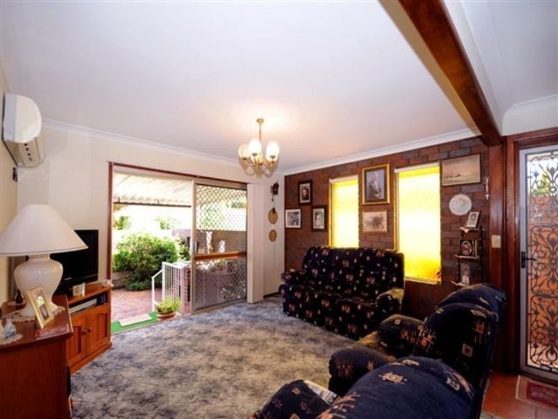 2a Oakleigh Street, Rockville QLD 4350