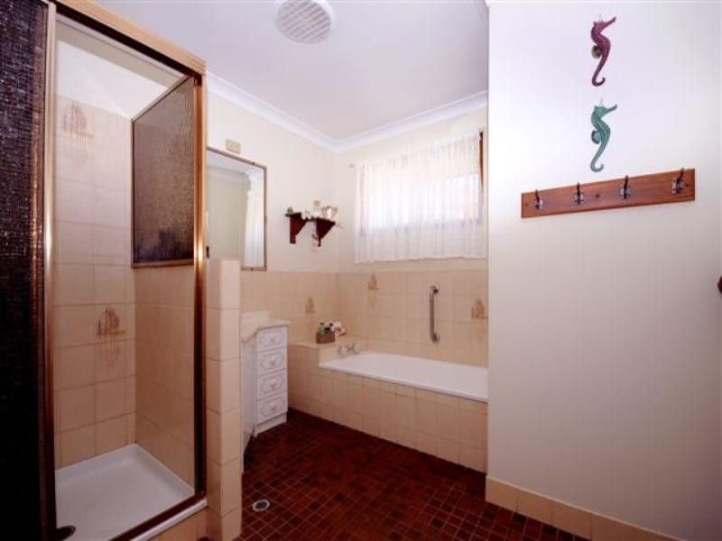 2a Oakleigh Street, Rockville QLD 4350