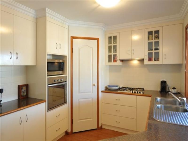 12 Debbie Street, Highfields QLD 4352