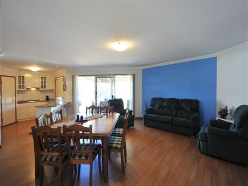 12 Debbie Street, Highfields QLD 4352