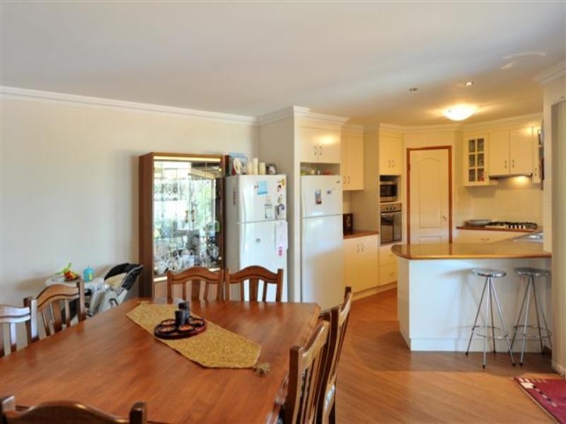 12 Debbie Street, Highfields QLD 4352