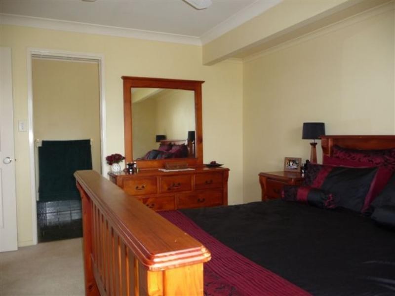 10 Hennenlotter Court, Kearneys Spring QLD 4350