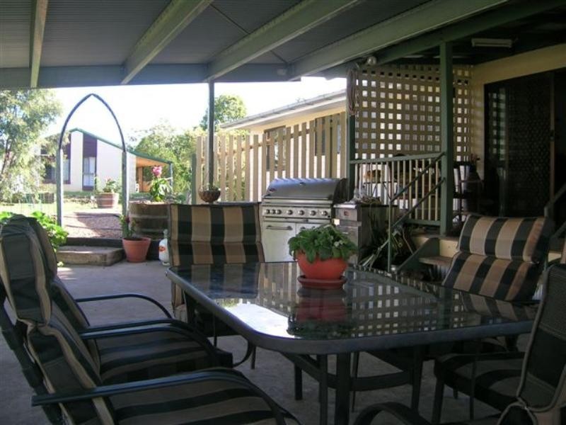 6 Petersens Road, Kingsthorpe QLD 4400