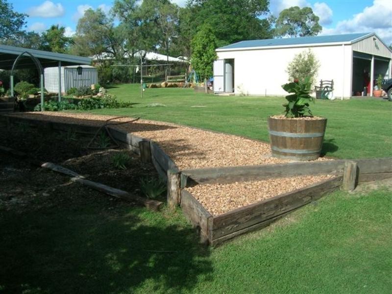 6 Petersens Road, Kingsthorpe QLD 4400