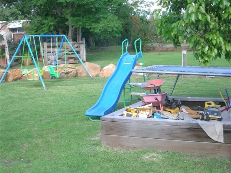 6 Petersens Road, Kingsthorpe QLD 4400