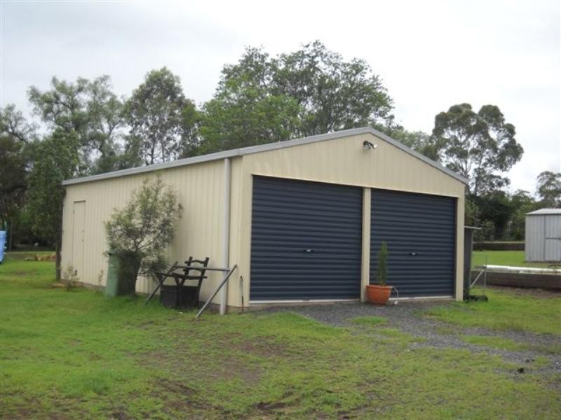 6 Petersens Road, Kingsthorpe QLD 4400