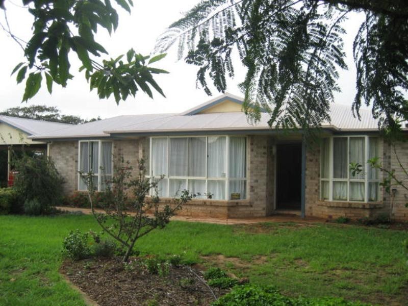 4 Glen Avon Court, Glenvale QLD 4350