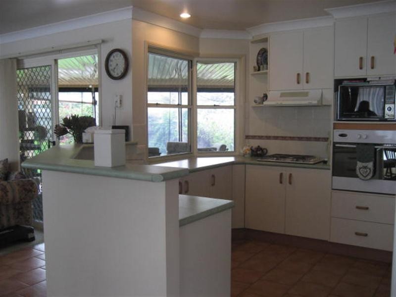 4 Glen Avon Court, Glenvale QLD 4350