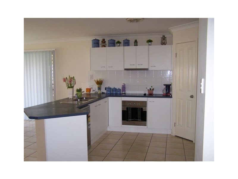 12 Wareena Crescent, Glenvale QLD 4350